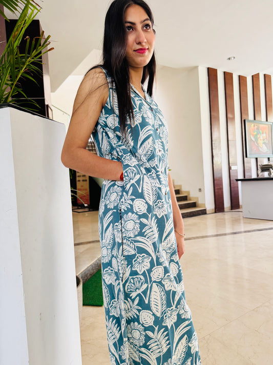 Teal A-Line Kurta Set with Botanical Print, Pockets & Detachable Sleeves