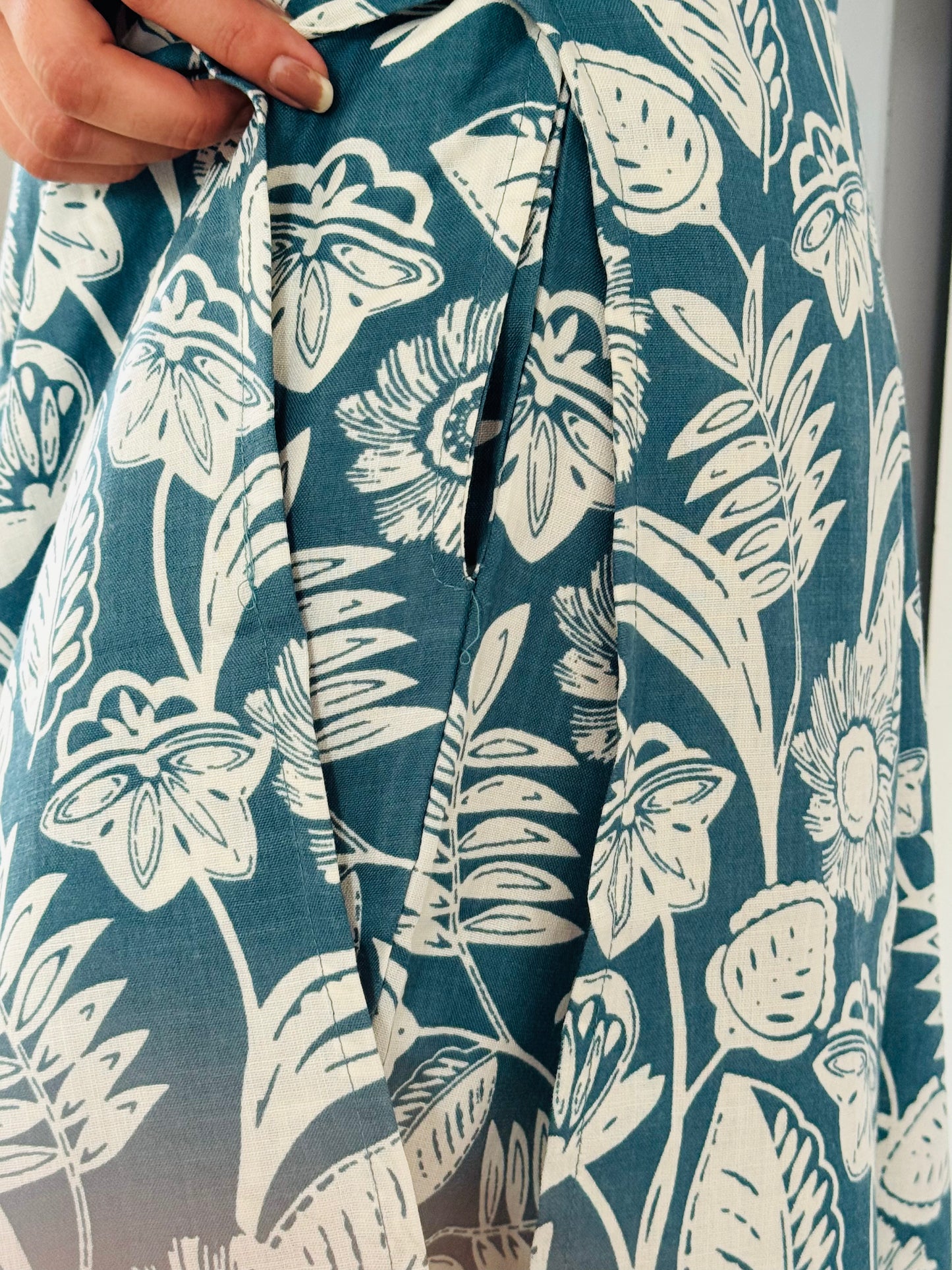 Teal A-Line Kurta Set with Botanical Print, Pockets & Detachable Sleeves
